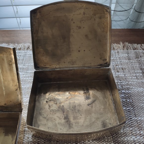 Vintage Pair (2) of Nesting Brass Trinket Boxes - Picture 4 of 12